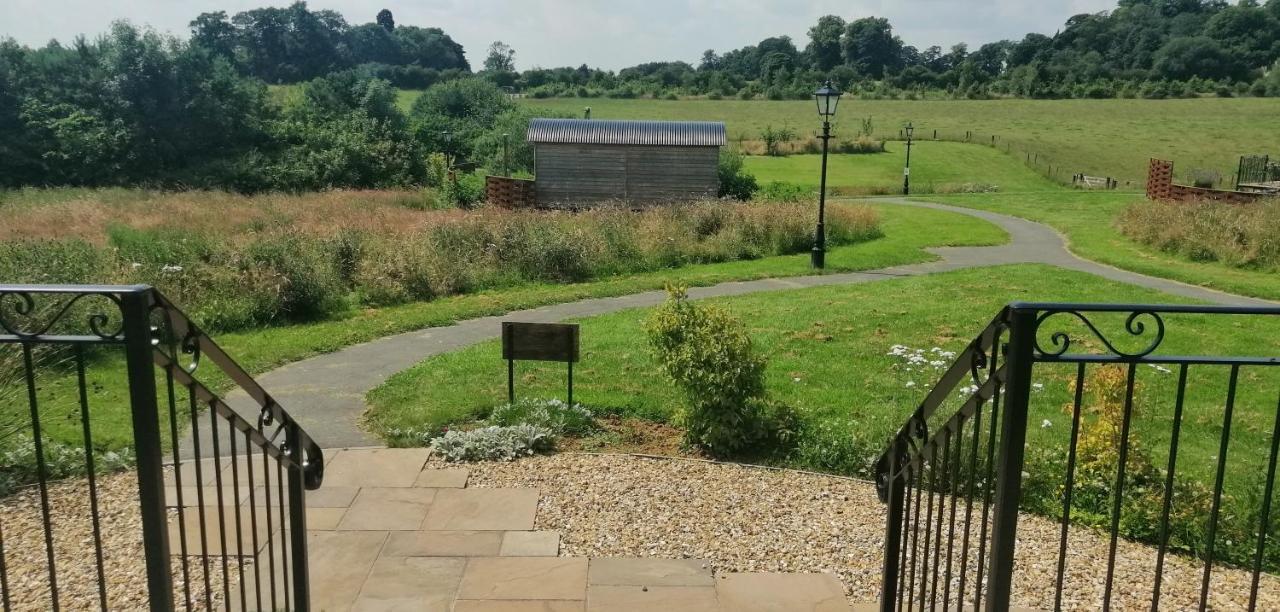 Villa Fair Farm Hideaway Waltham on the Wolds Exterior foto