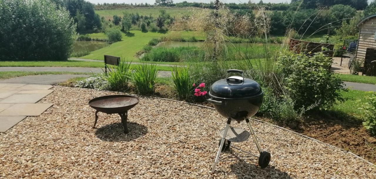 Villa Fair Farm Hideaway Waltham on the Wolds Exterior foto